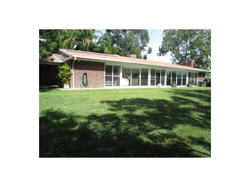 27 BOONERY ROAD, Moree NSW 2400