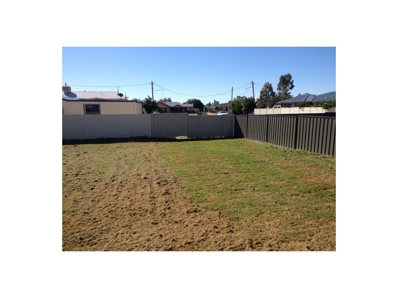 35 BOTTLEBRUSH DRIVE, Moree NSW 2400