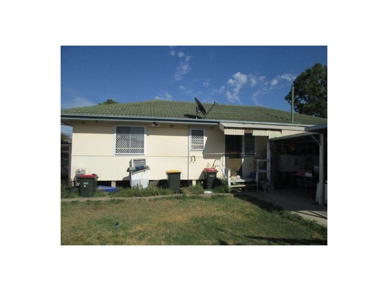 4 BARWON AVENUE, Moree NSW 2400