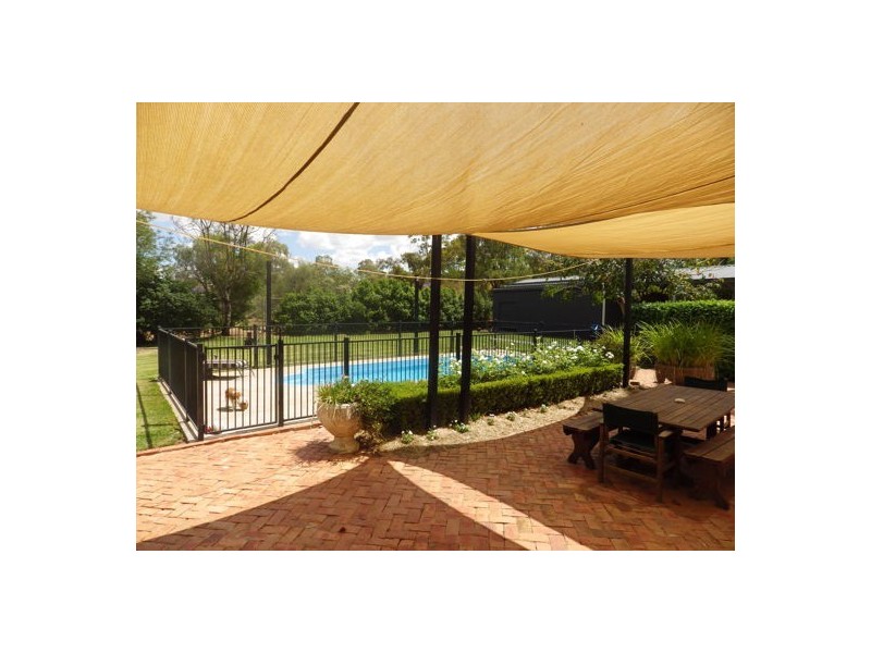 100 GREENBAH ROAD, Moree NSW 2400