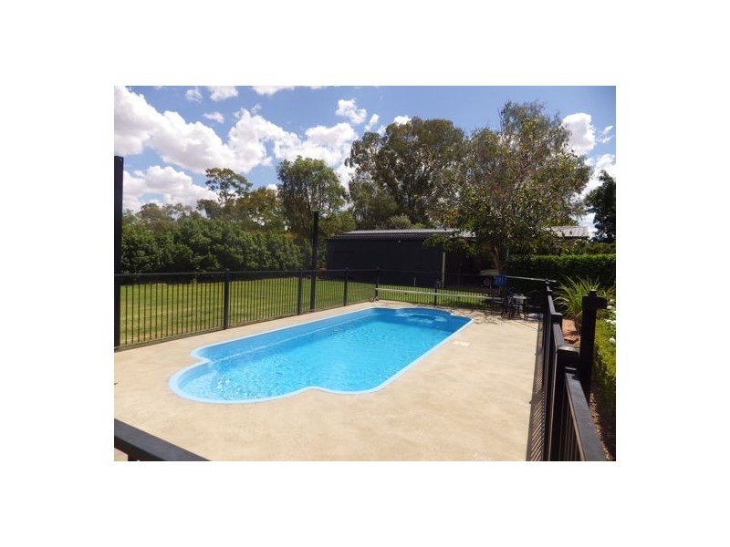 100 GREENBAH ROAD, Moree NSW 2400