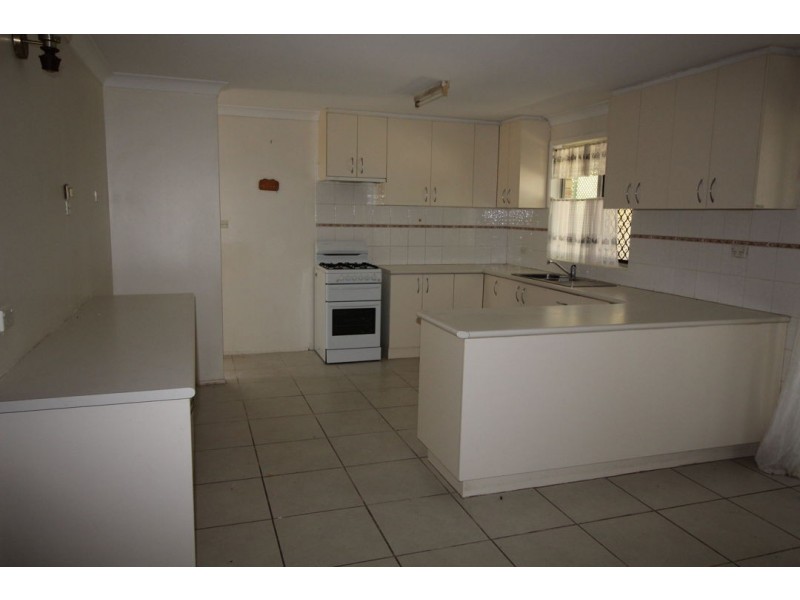 11 KEPERRA PLACE, Moree NSW 2400