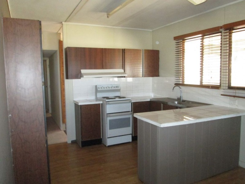 11 MENADOOL ROAD, Moree NSW 2400