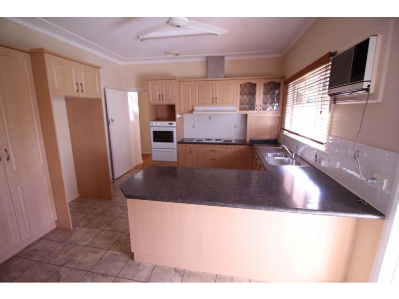 71 ALBERT STREET, Moree NSW 2400