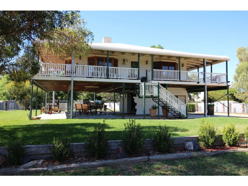 9 Lorna Rae Avenue, Moree NSW 2400