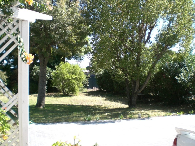 1  Belgravia Street, Moree NSW 2400