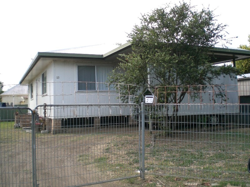 25 Oak/Belah Street, Moree NSW 2400