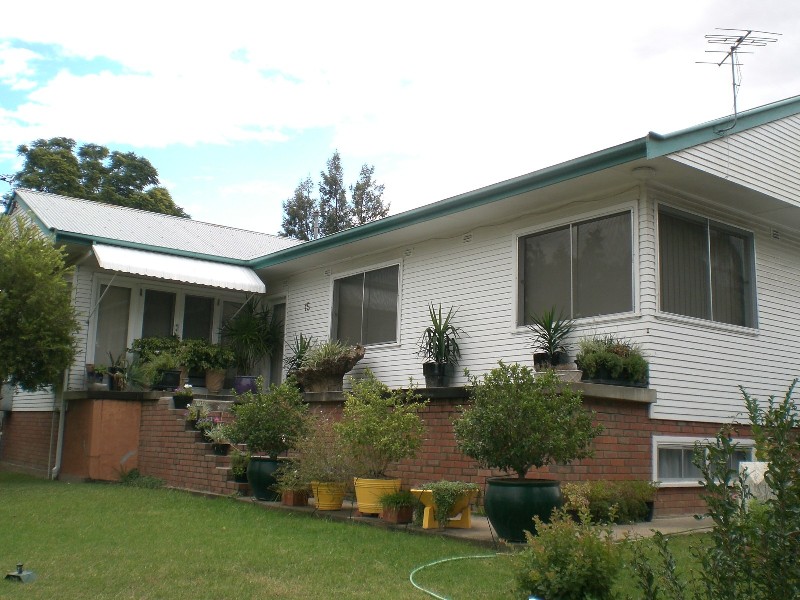 15 Iris Street, Moree NSW 2400