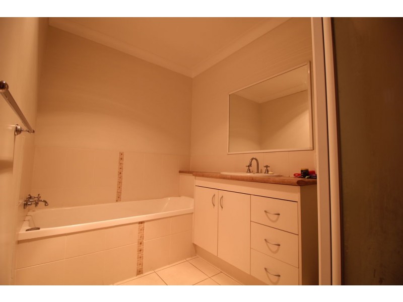 1-31 BOHENIA CRESCENT, Moree NSW 2400