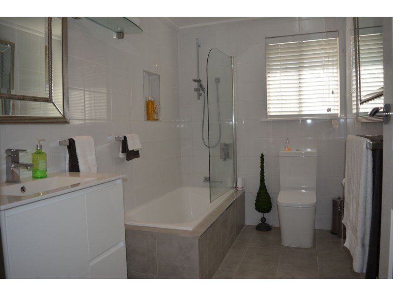 105 GREENBAH ROAD, Moree NSW 2400