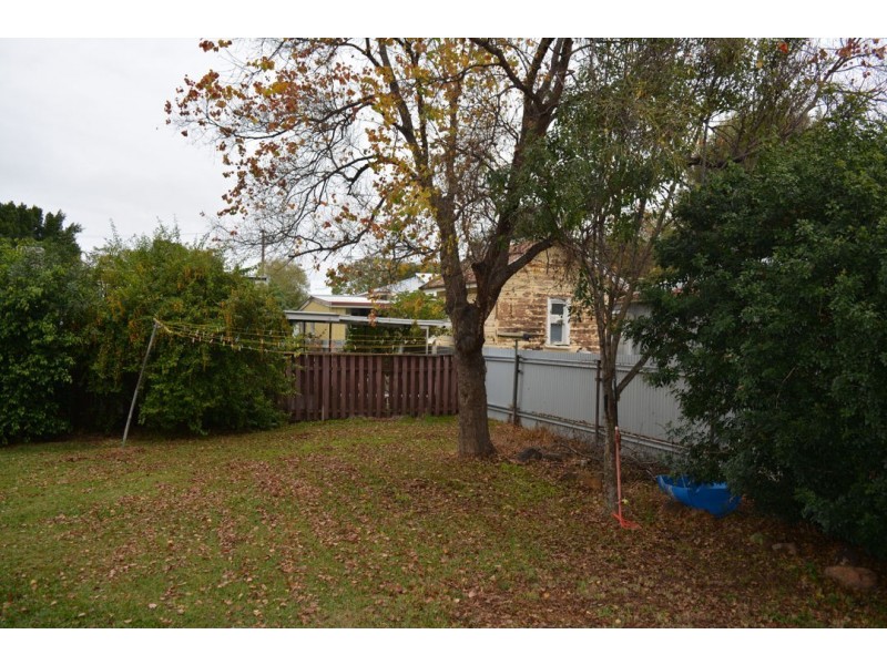 52 IRIS STREET, Moree NSW 2400