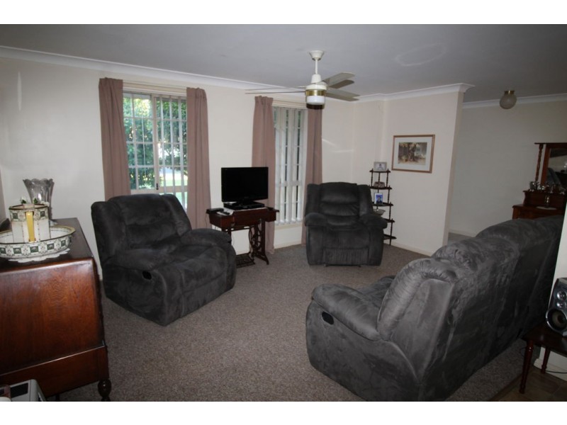 4 MARY MACKILLOP PLACE, Moree NSW 2400