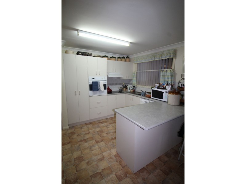 4 MARY MACKILLOP PLACE, Moree NSW 2400