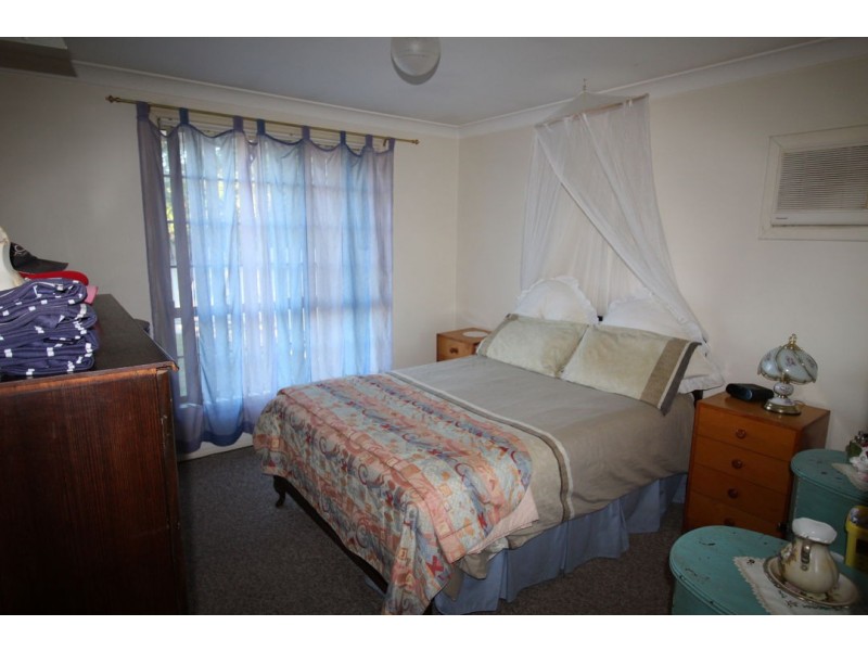 4 MARY MACKILLOP PLACE, Moree NSW 2400