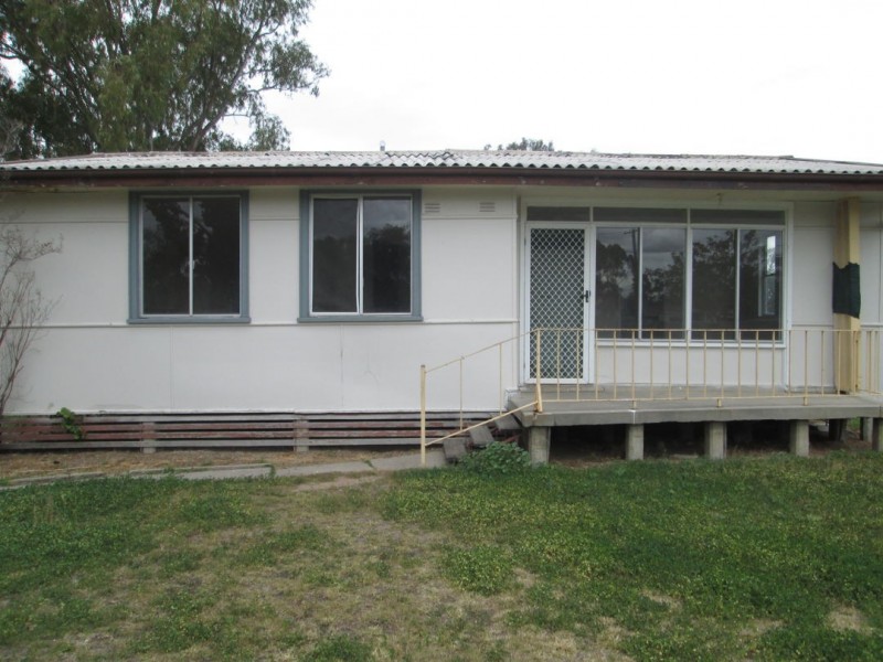 4 Krui Place, Moree NSW 2400