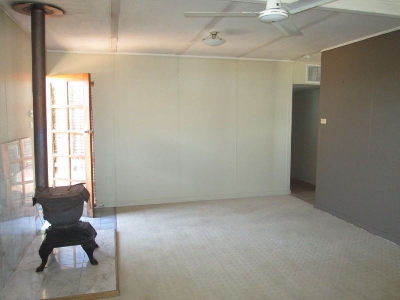 11 Menandool Road, Moree NSW 2400