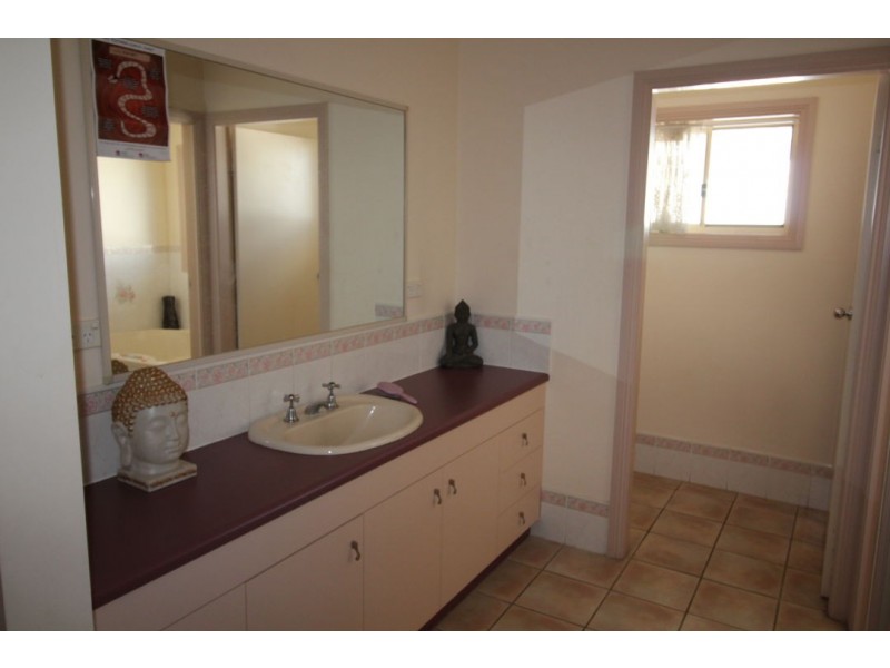 389 WARIALDA STREET, Moree NSW 2400