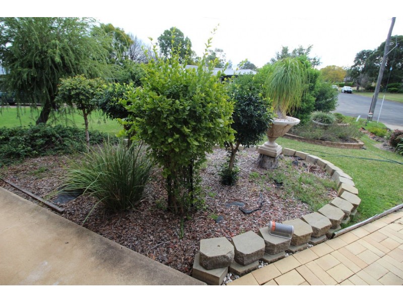 9 KARINGAL PLACE, Moree NSW 2400