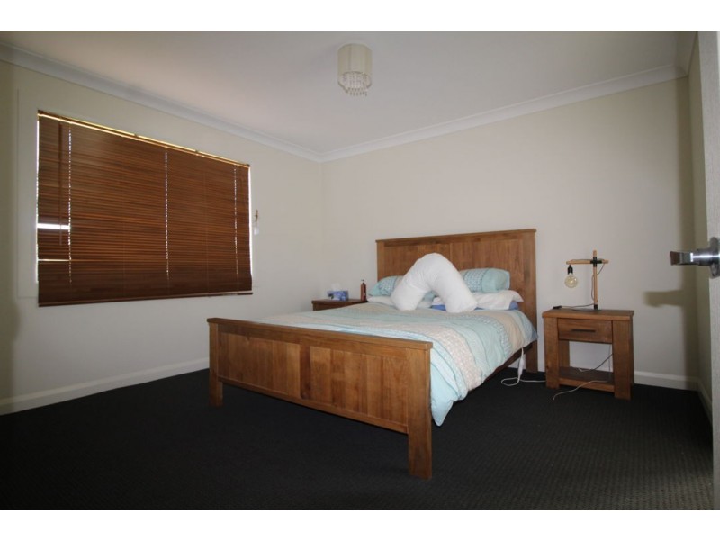 27 BOTTLEBRUSH DRIVE, Moree NSW 2400