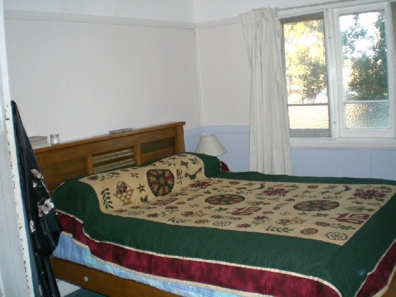 33 Oak Street, Moree NSW 2400