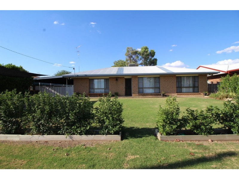 32 Boland Drive, Moree NSW 2400