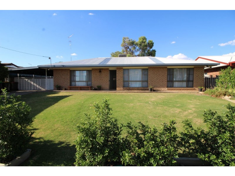 32 Boland Drive, Moree NSW 2400