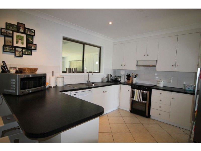 32 Boland Drive, Moree NSW 2400