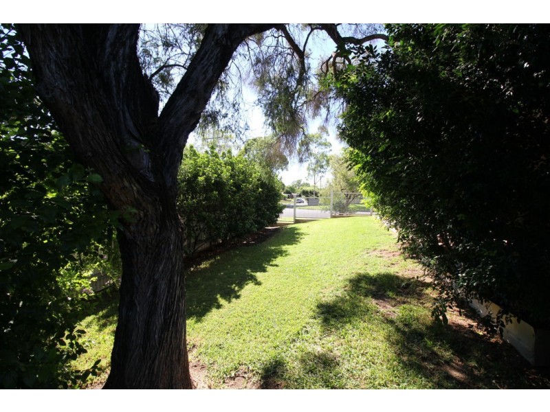 1 LORNA RAE AVENUE, Moree NSW 2400