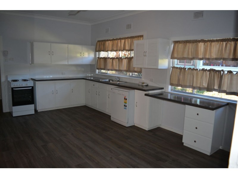 90 EDWARD STREET, Moree NSW 2400
