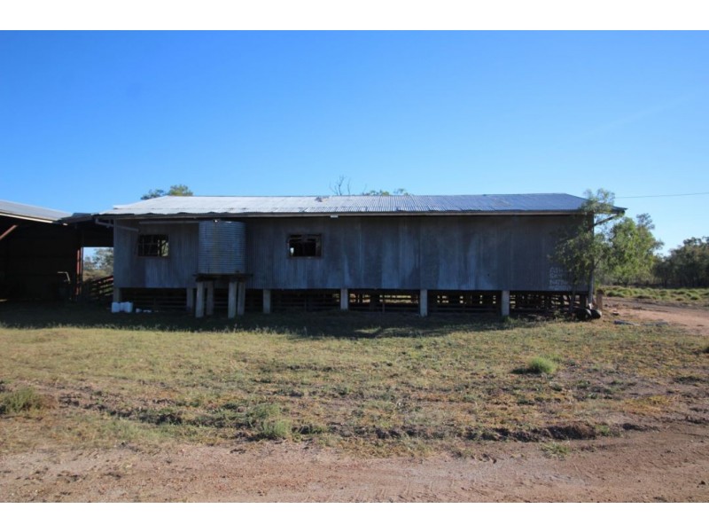 “GLANVILLE”, Mungindi NSW 2406
