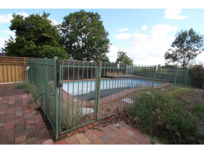 5 MAPLE AVENUE, Moree NSW 2400