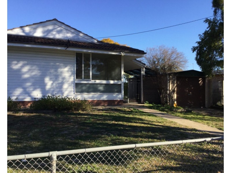 23 Delander Crescent, Moree NSW 2400