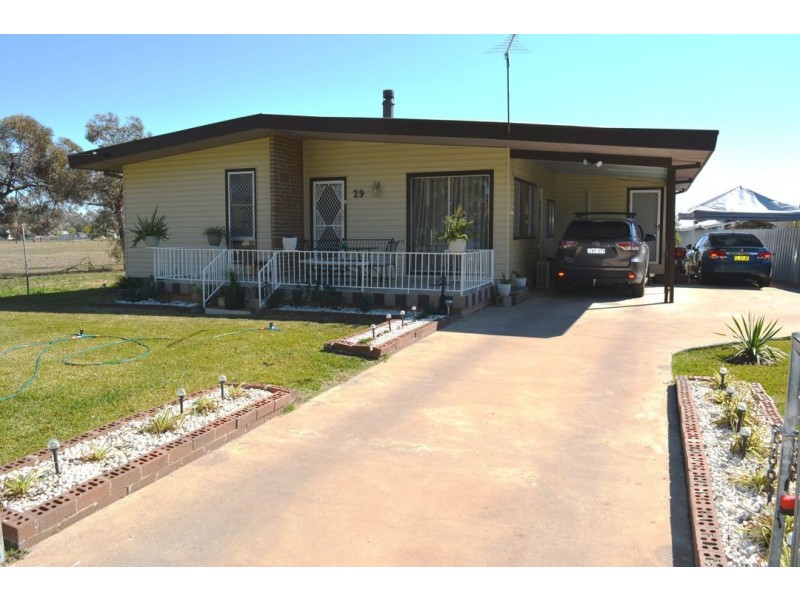 29 CAROL AVENUE, Moree NSW 2400