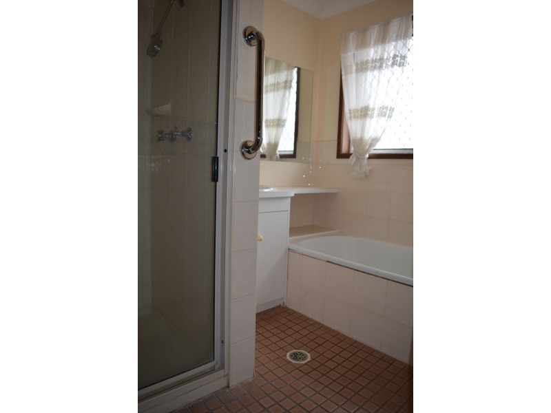 Unit 1/129 HEBER STREET, Moree NSW 2400