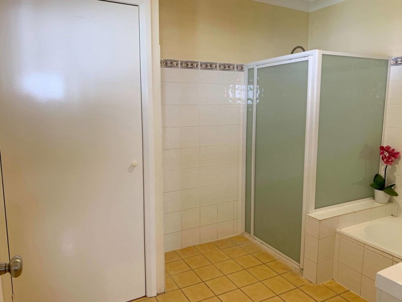 16 Donald Lane, Moree NSW 2400