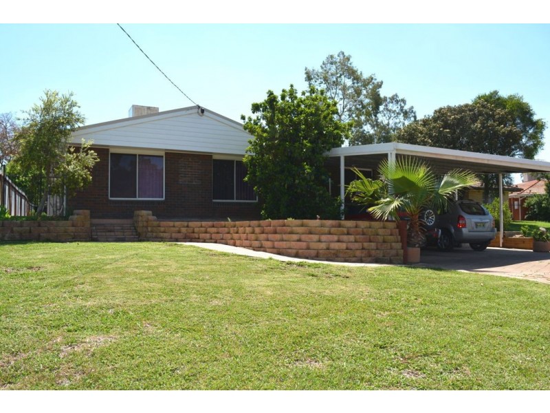 9 CAMERON PLACE, Moree NSW 2400