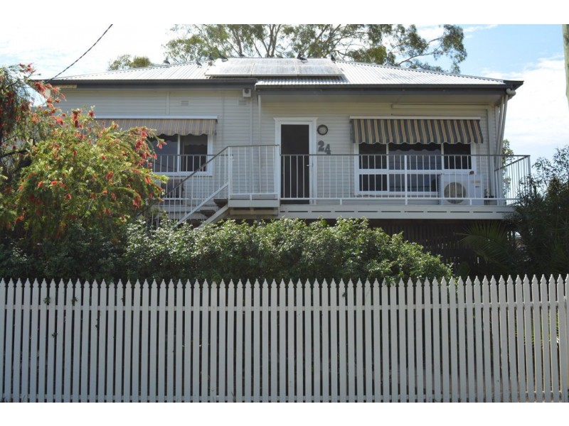 24 EDWARD STREET, Moree NSW 2400