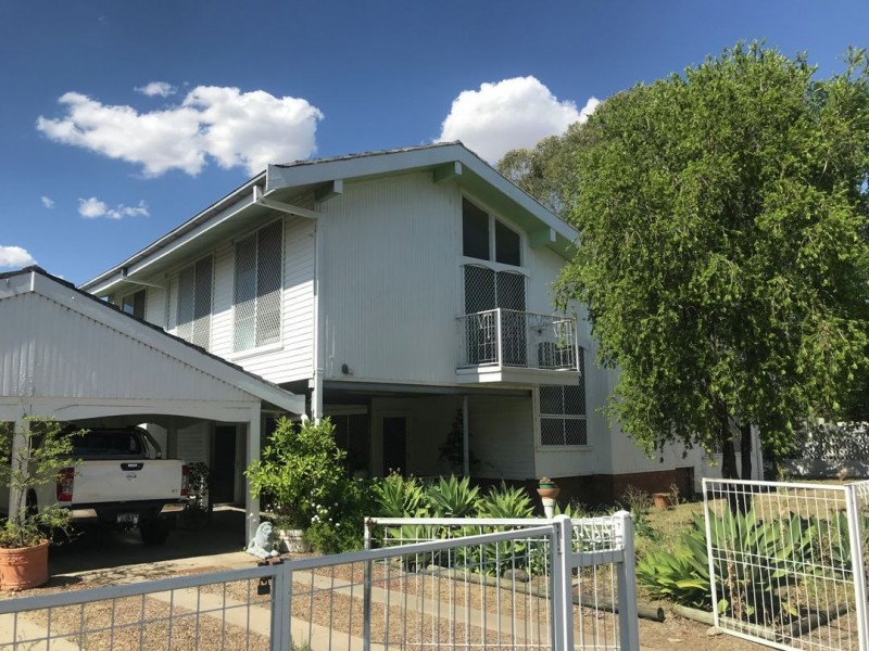 11 Adelaide Street, Moree NSW 2400