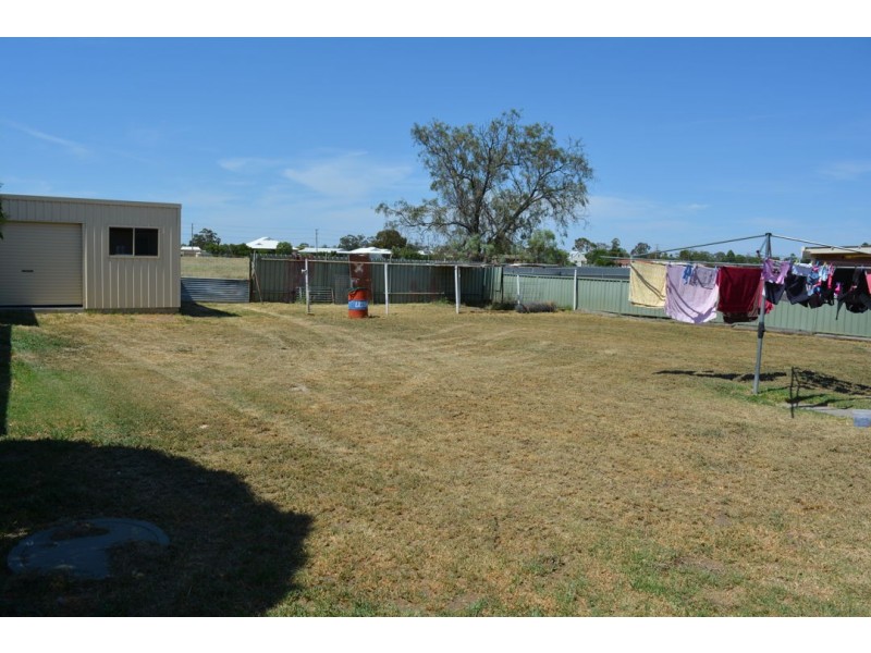 19 WATTLE CRESCENT, Moree NSW 2400