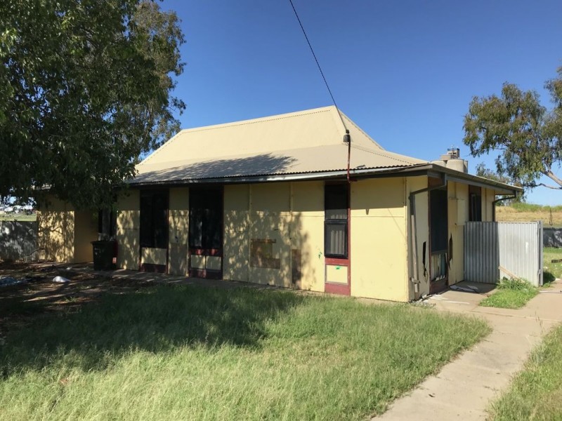 11 Dingwall, Moree NSW 2400