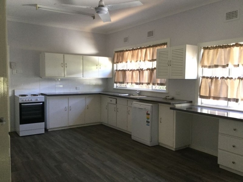 90 Edward Street, Moree NSW 2400
