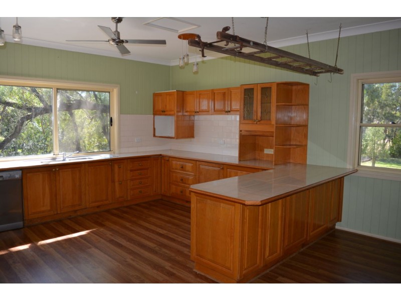 19 CARNARVON HIGHWAY, Moree NSW 2400