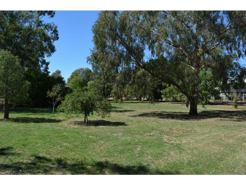 19 CARNARVON HIGHWAY, Moree NSW 2400