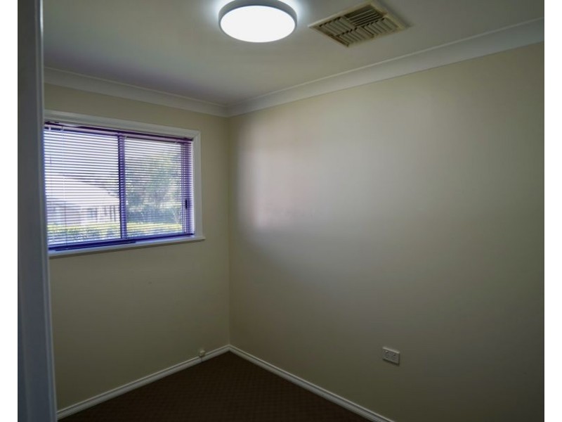 5 MYALL PLACE, Moree NSW 2400