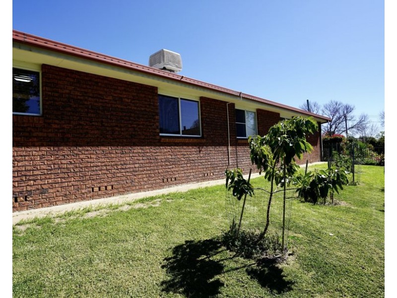 5 MYALL PLACE, Moree NSW 2400