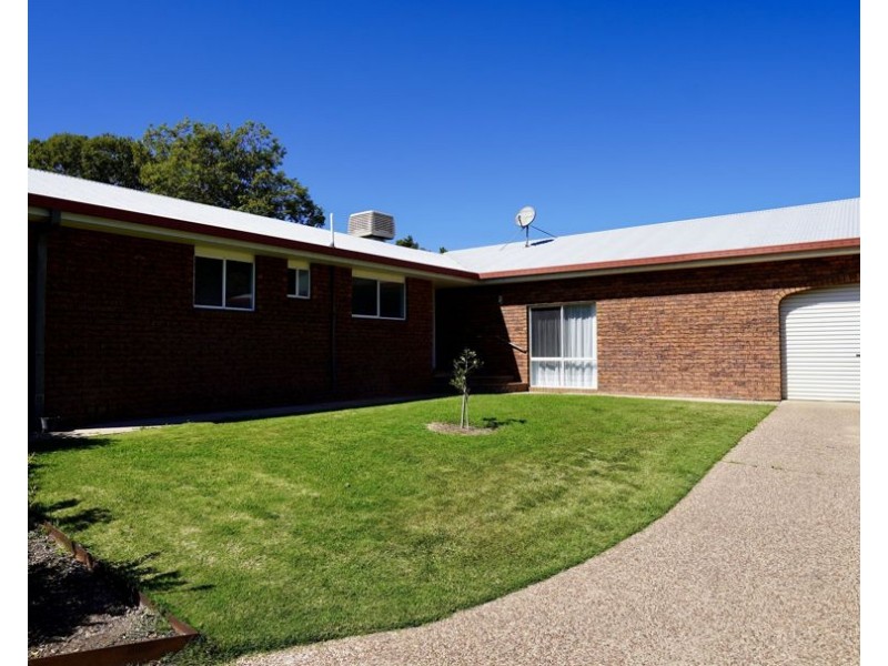 5 MYALL PLACE, Moree NSW 2400