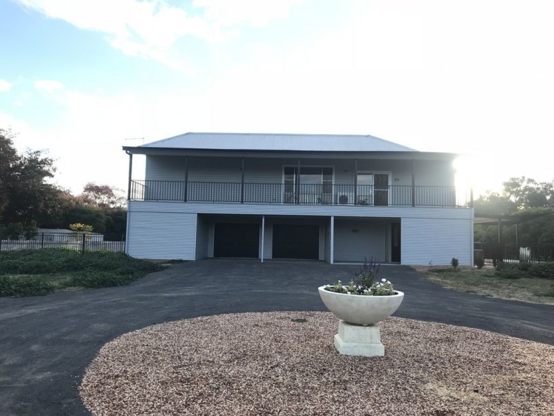 39 Kamilaroi Drive, Moree NSW 2400