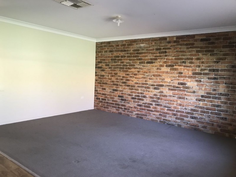 2 18a Jacaranda Drive, Moree NSW 2400