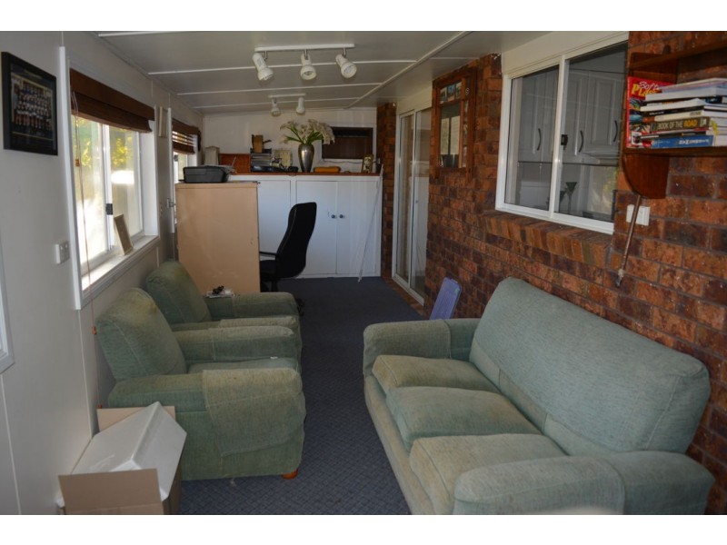 “SHALOM” BOOBIALLA ROAD, Moree NSW 2400