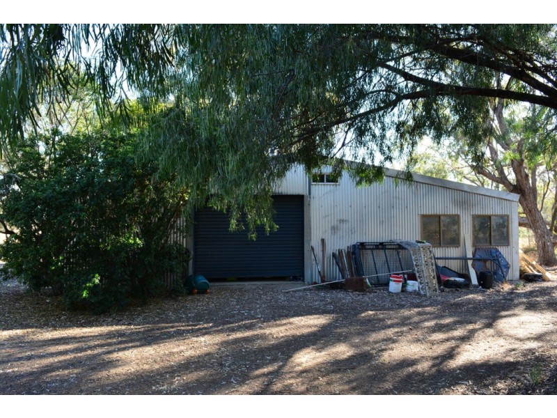 “SHALOM” BOOBIALLA ROAD, Moree NSW 2400